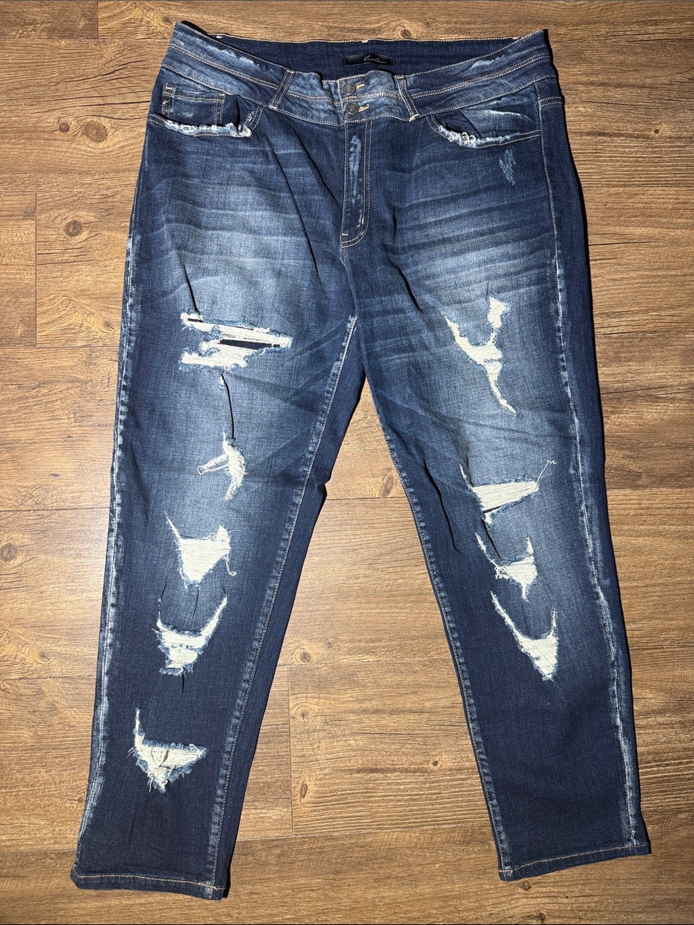 KanCan Los Angeles Distressed Jeans – Size 36 – Dark Blue Wash – Straight Leg